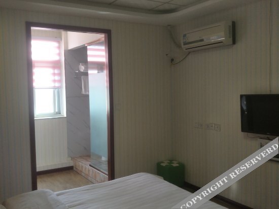 Синтай: Yijia Hotel