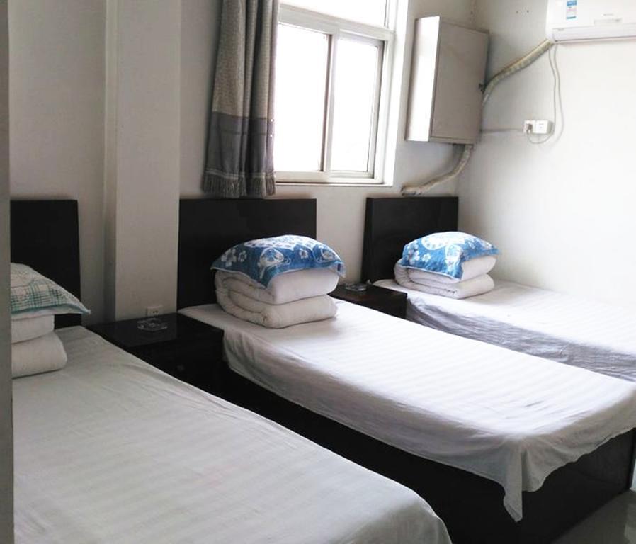 Таншань: Friend Guest House