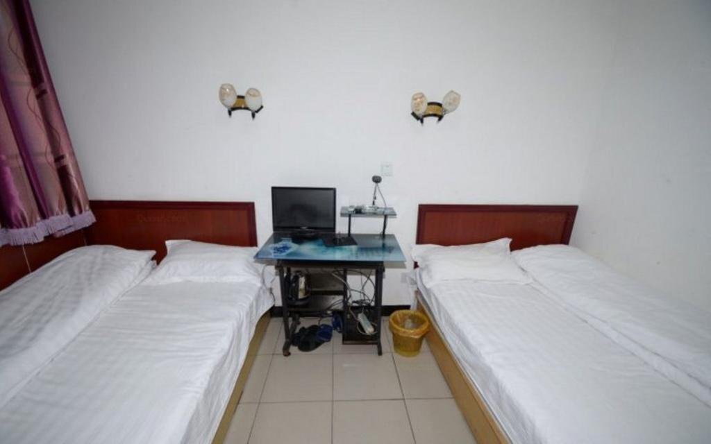 Баодин: Junlan Hotel