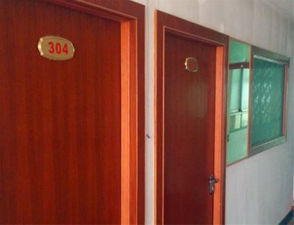 Баодин: Deyuelou Hotel