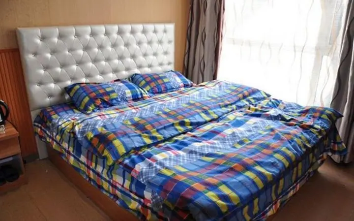 Бенкси: Long Xu Inn