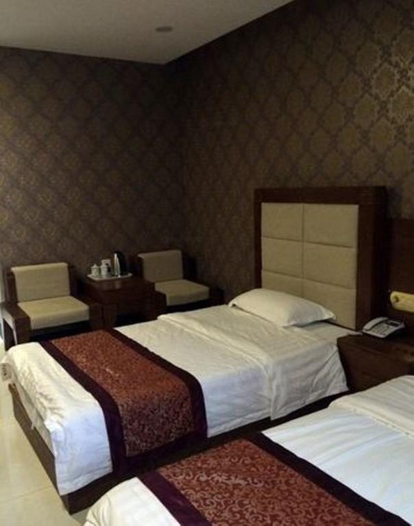 Баодин: An'an Express Hotel