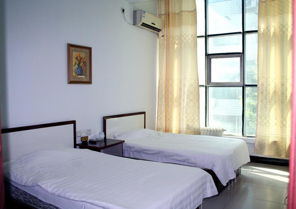 Таншань: Taijin Hotel