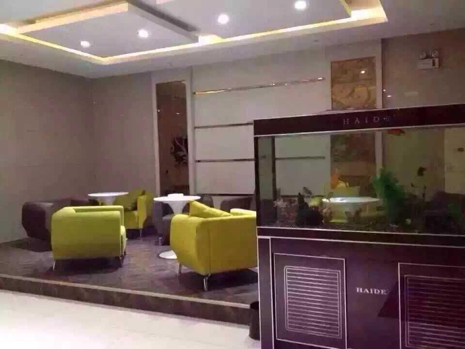 Дунъян: Dongyang Ruihao Business Hotel