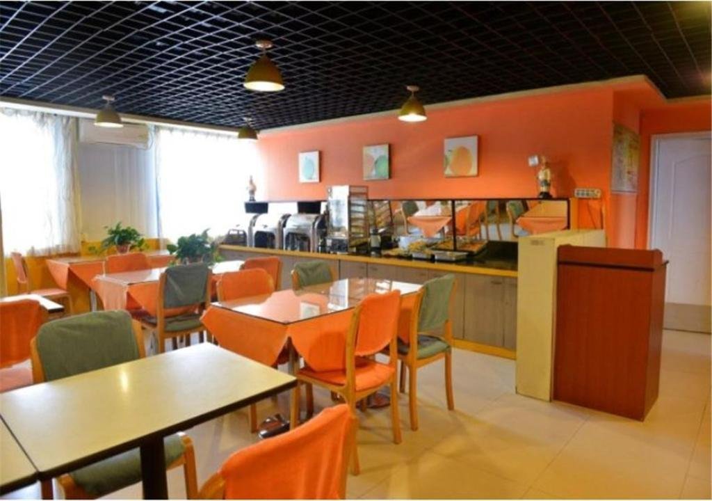 Шицзячжуан: Yijia 365 Hotel Chain (West Street Museum Subway Station Branch)