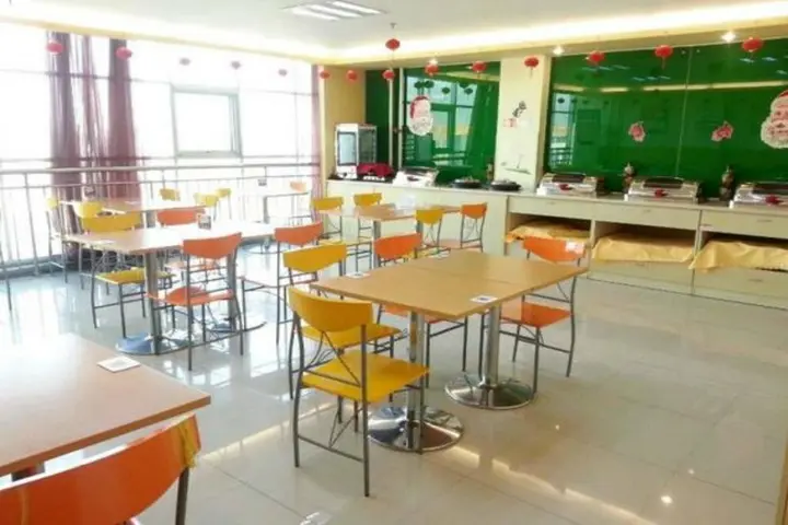 Линьи: Grace Inn Tancheng Bus Terminal Branch