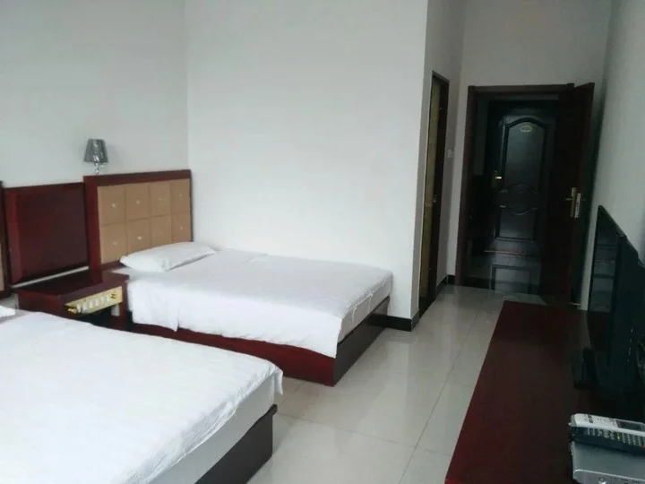 Баодин: Xintai Express Hotel