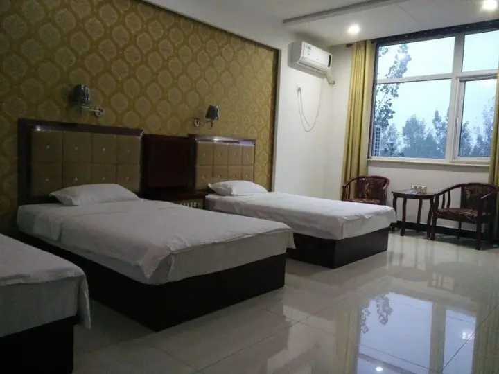 Баодин: Xintai Express Hotel
