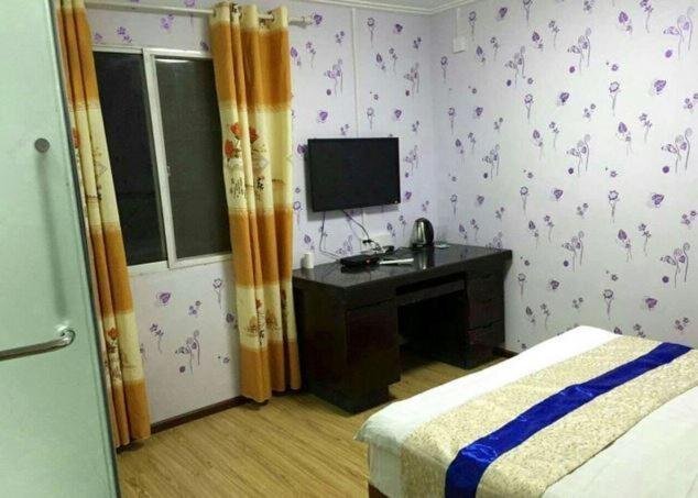 Эньши: Next Station Youth Hostel