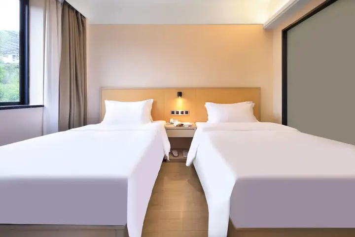 Гуйлинь: Zhengyang Inn