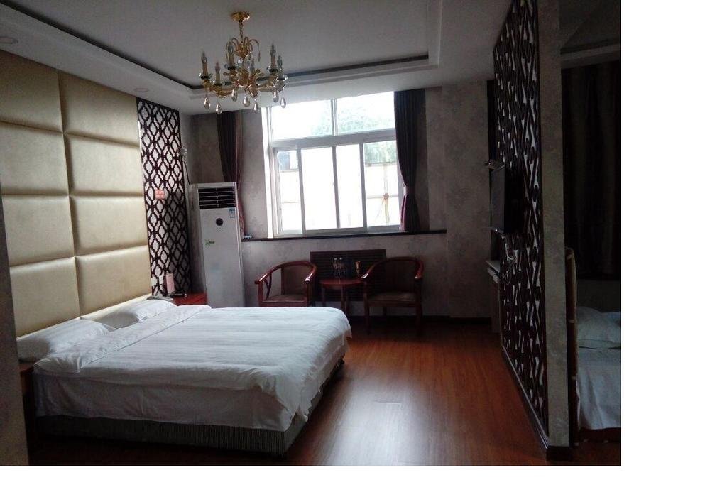 Таншань: Kuoze Express Inn