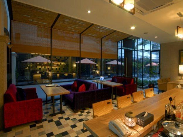 Чжуншань: Zhongshan Tegao Business Hotel