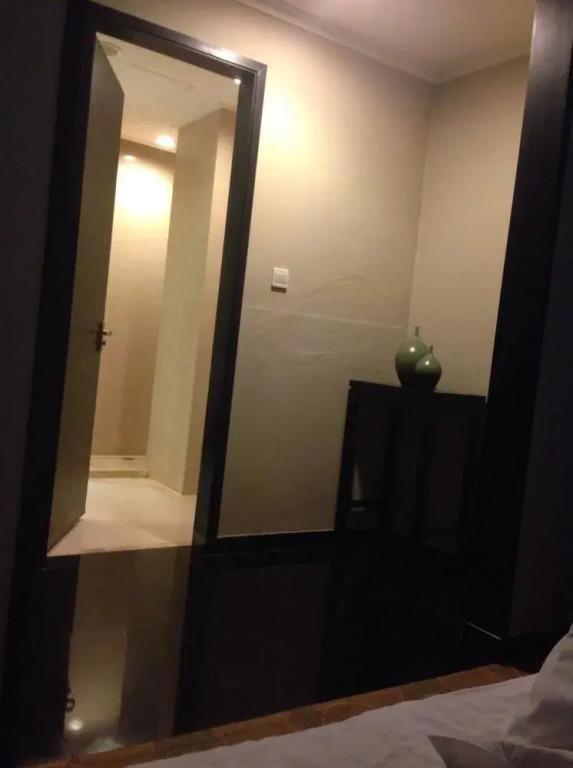 Чжуншань: Zhongshan Tegao Business Hotel