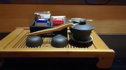 Чжуншань: Zhongshan Tegao Business Hotel