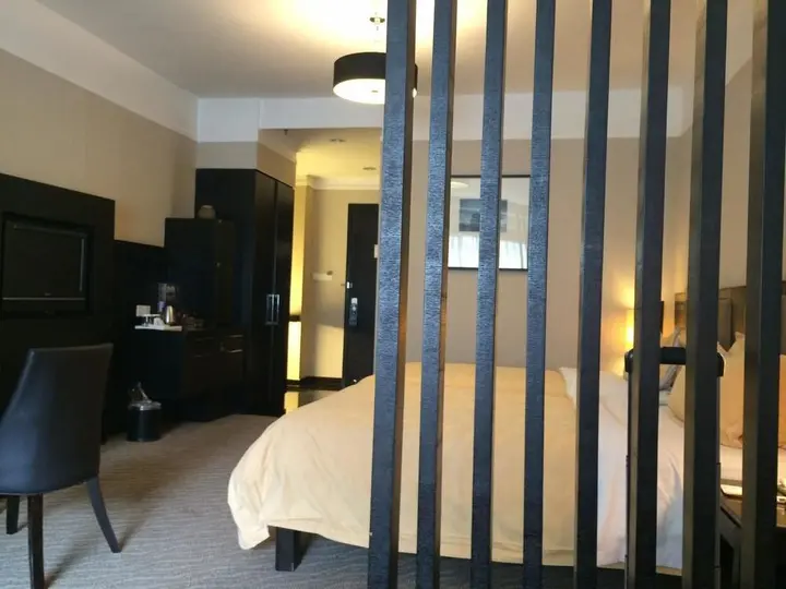 Чжуншань: Zhongshan Tegao Business Hotel