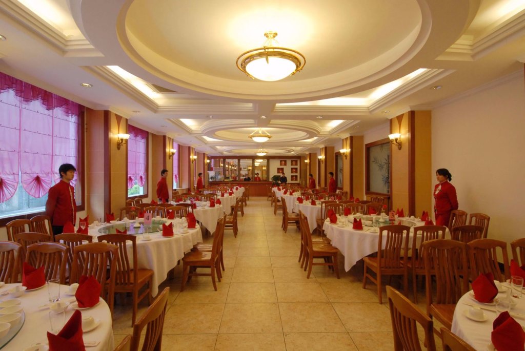Яншо: YangShuo New Century Hotel