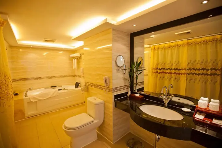 Яншо: YangShuo New Century Hotel