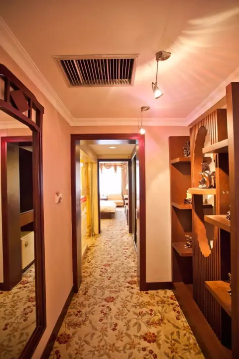 Яншо: YangShuo New Century Hotel