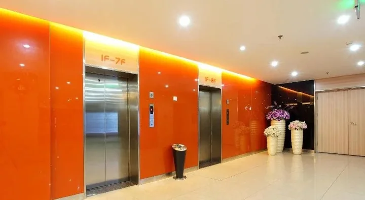 Цзинчжоу: Yunqi Hotel