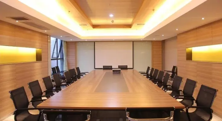 Цзинчжоу: Yunqi Hotel