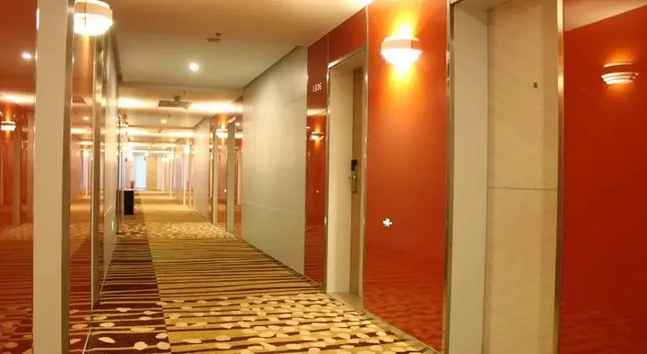 Цзинчжоу: Yunqi Hotel