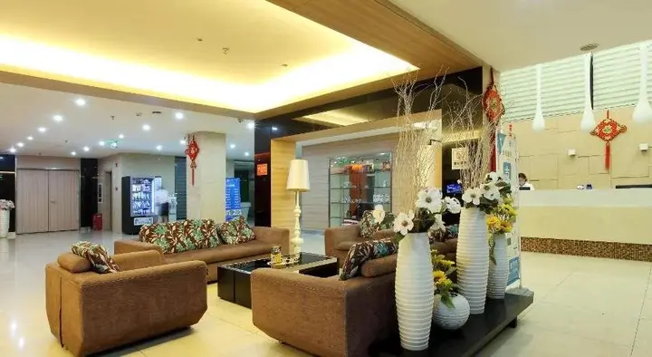 Цзинчжоу: Yunqi Hotel