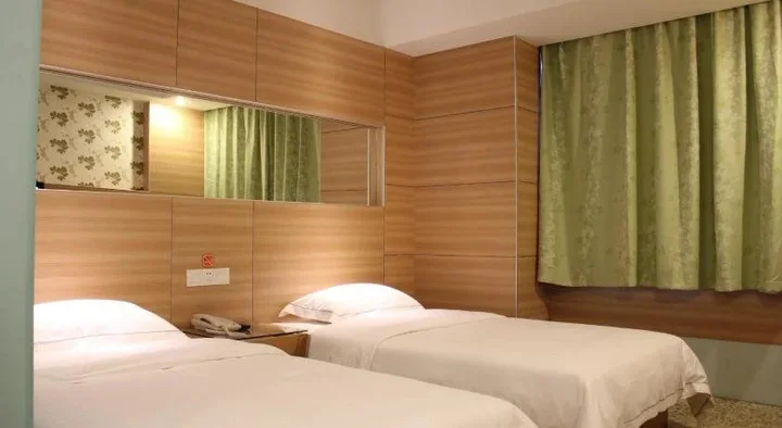 Цзинчжоу: Yunqi Hotel
