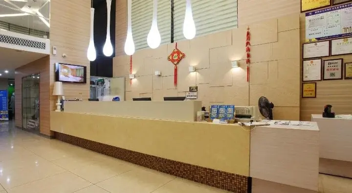 Цзинчжоу: Yunqi Hotel
