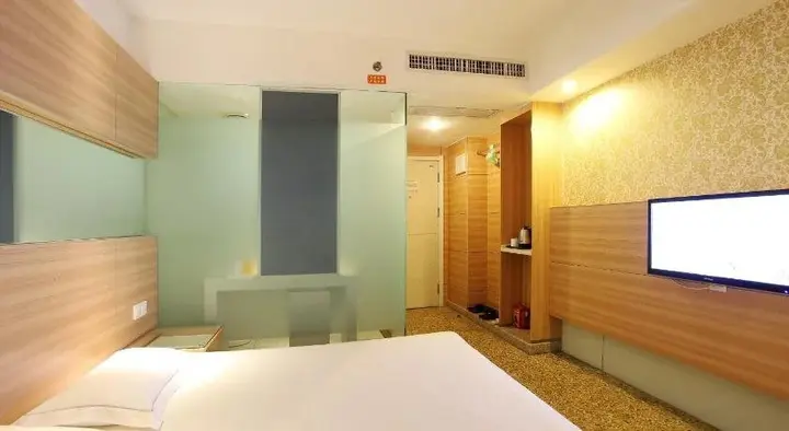 Цзинчжоу: Yunqi Hotel