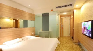 Цзинчжоу: Yunqi Hotel