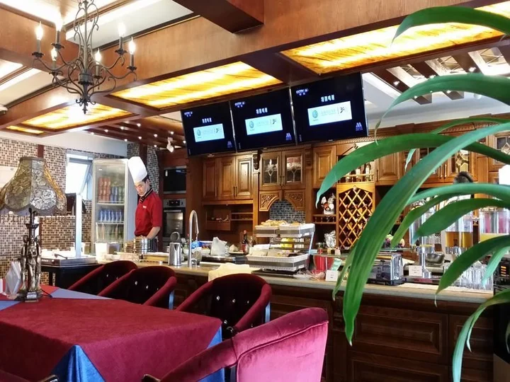 Чэнду: Chengdu West-Care Kate Hotel
