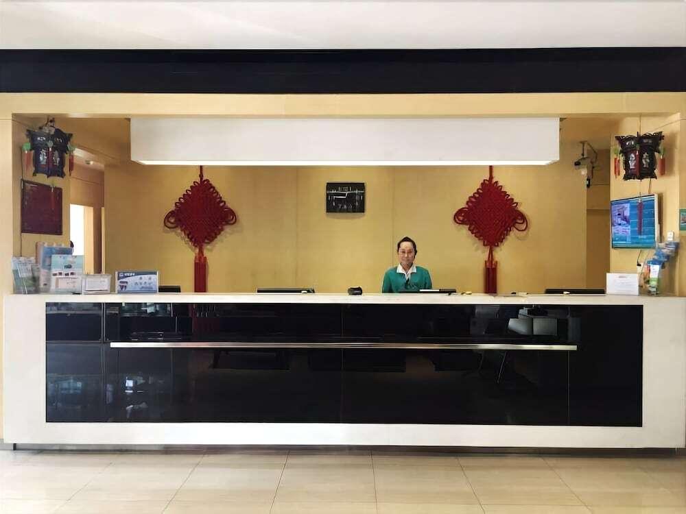 Хух-Хото: Отель Jinjiang Inn Hohhot Xing an South Street