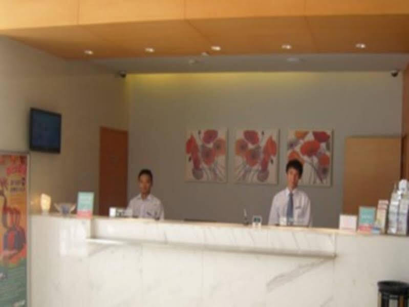 Шэньчжэнь: Jinjiang Inn Shenzhen Luohu Mix City Branch