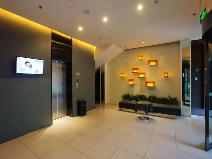 Лючжоу: Jinjiang Inn Liuzhou Bubugao Square North Station