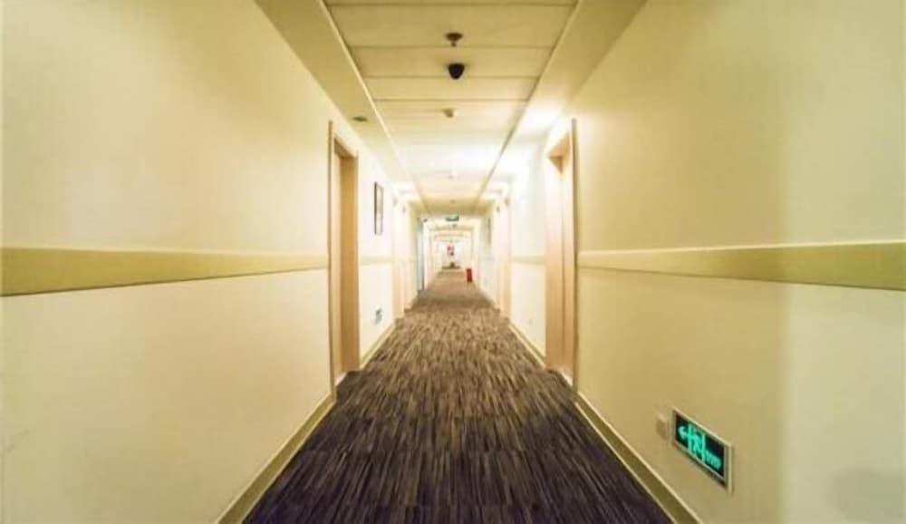 Шэньчжэнь: Jinjiang Inn Shenzhen Nanshan Qianhai Road