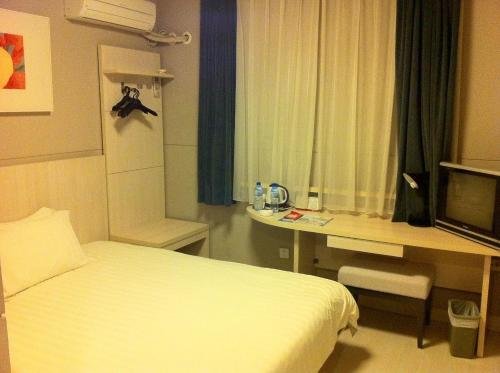 Цзинин: Jinjiang Inn Jining Guhuai Road