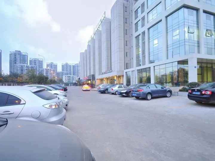 Ухань: Jinjiang Inn Wuhan Economic&Technological Development Zone