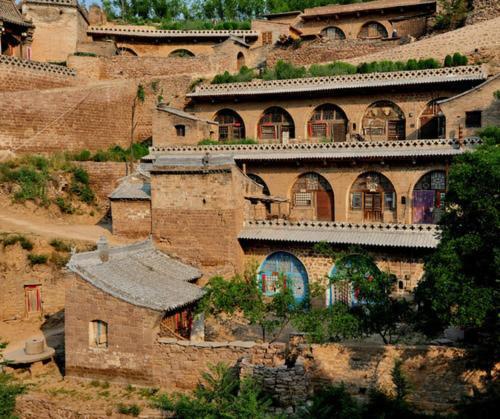 Люян: Qikou Li Jianxin Farmstay