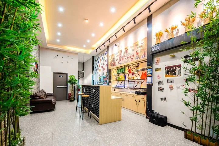 Чунцин: riverside youth hostel