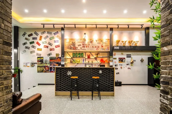 Чунцин: riverside youth hostel