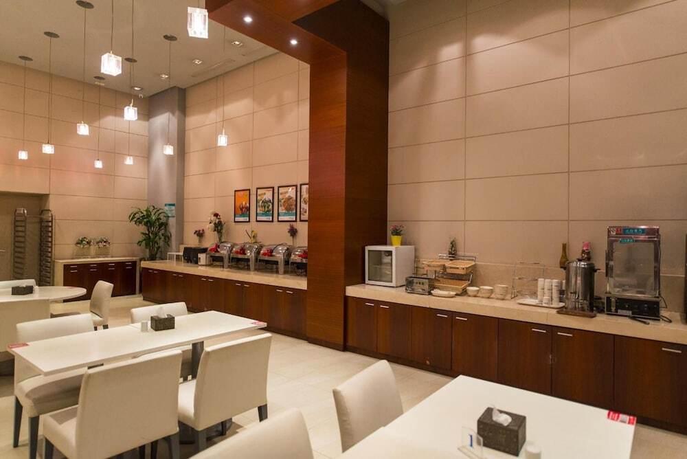 carousel image 3