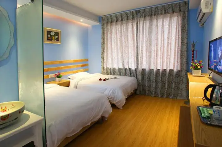 Яншо: Yangshuo Tianya River View Inn