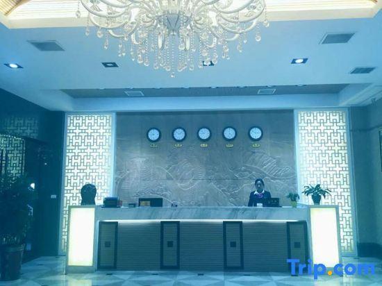 Эньши: Yuhuangge Hotel
