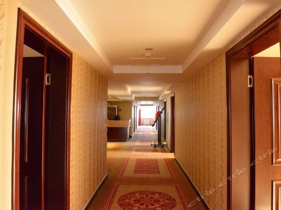 Хулун-Буир: Xinge Inn