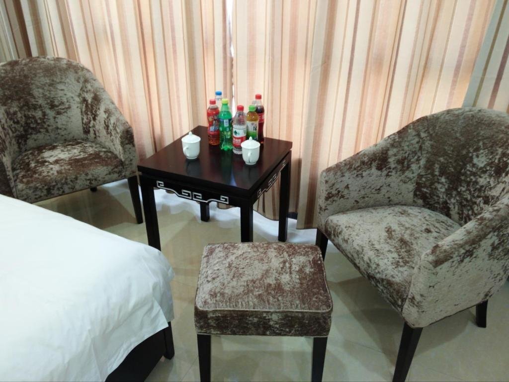 Яншо: Guilin Yangshuo Jingying Huanle Village Holiday Inn