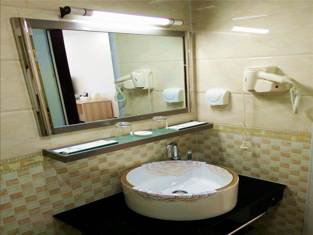 Яншо: Guilin Yangshuo Jingying Huanle Village Holiday Inn