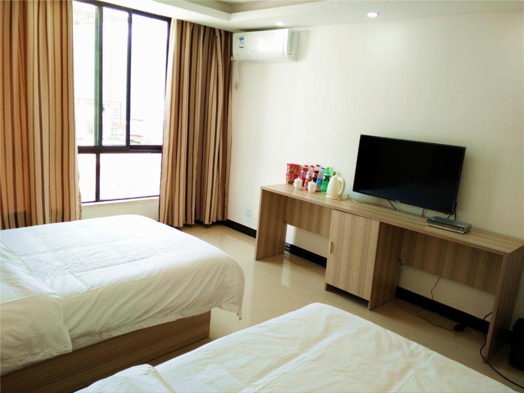 Яншо: Guilin Yangshuo Jingying Huanle Village Holiday Inn