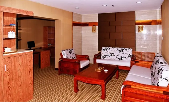 Чжанъе: Zhangye Huishang Business Hotel