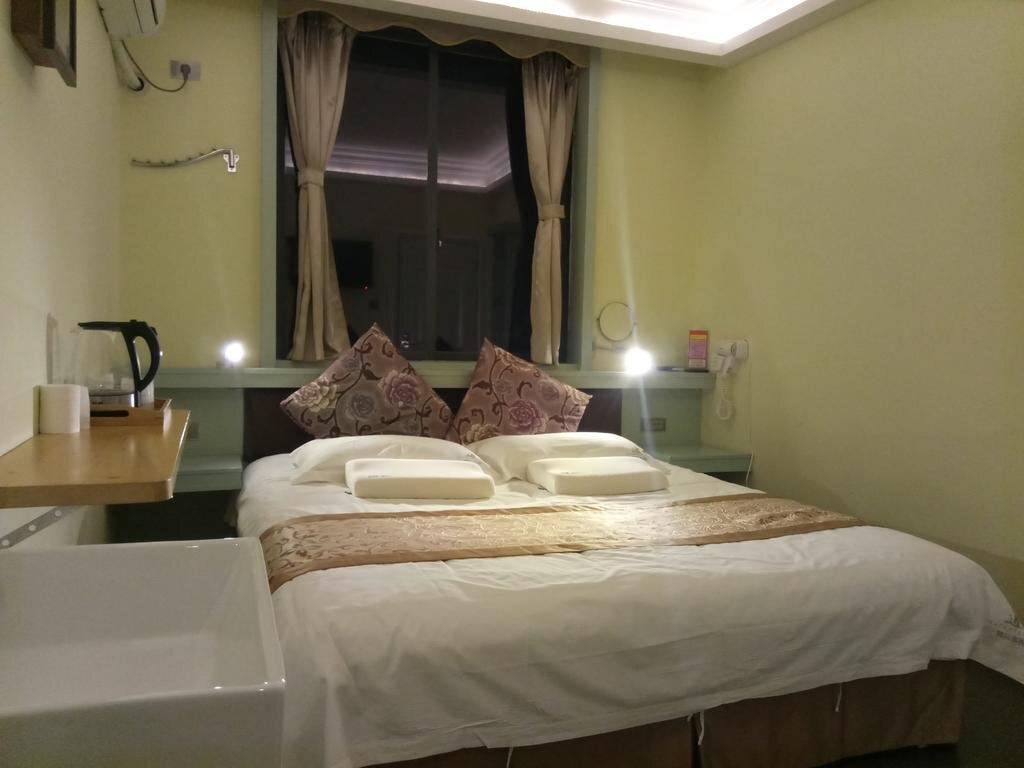 Гуйлинь: Guilin Jiuzaipangbian Boutique Inn