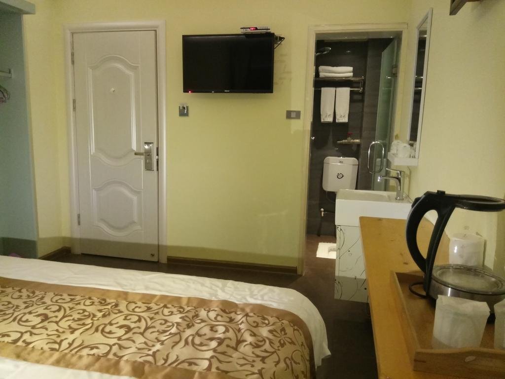 Гуйлинь: Guilin Jiuzaipangbian Boutique Inn